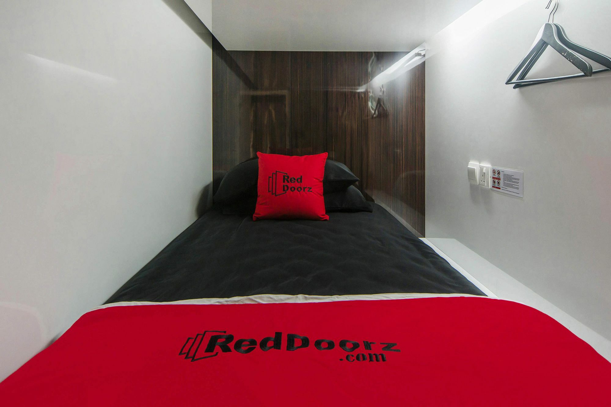 Check-Inn At Little India Сингапур Екстериор снимка