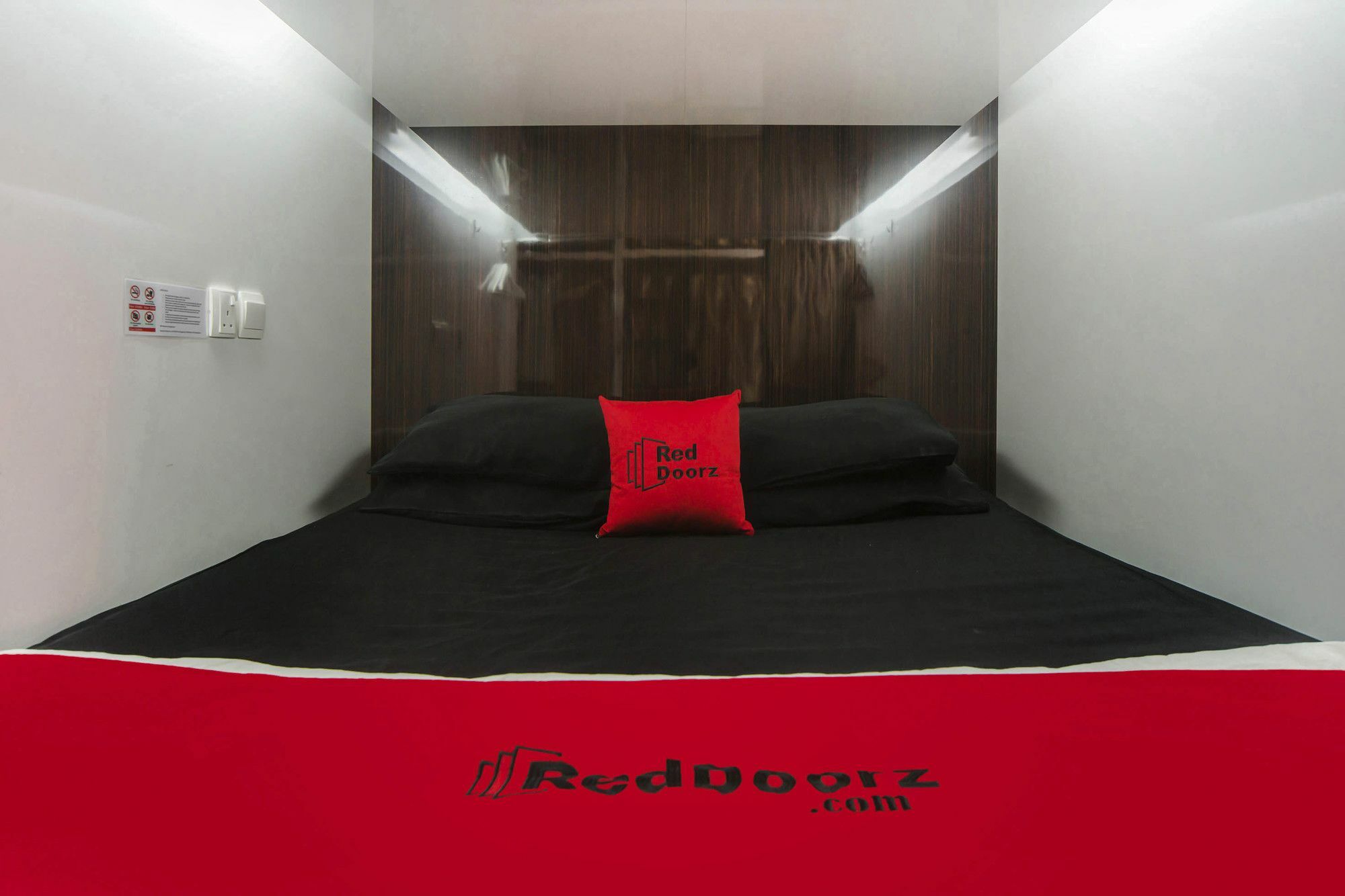 Check-Inn At Little India Сингапур Екстериор снимка